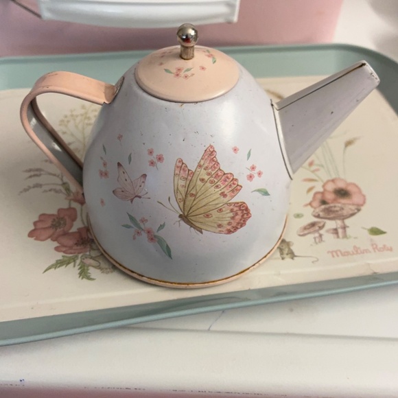 Adorable vintage child’s teaset in original carrying case. - Picture 12 of 12